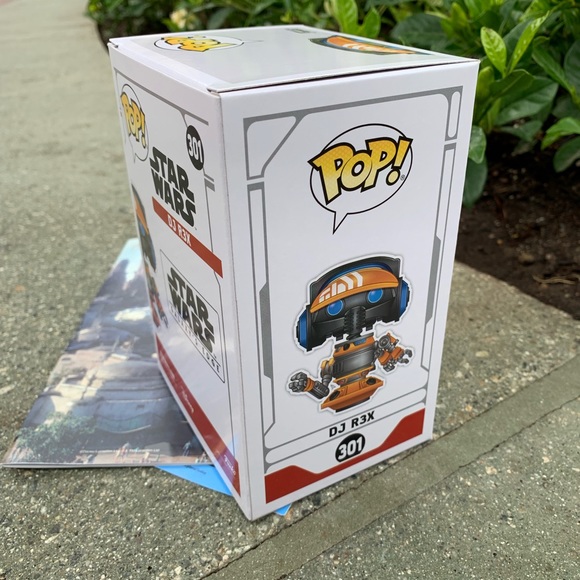 Star Wars #301 DJ R3X Funko Pop - Picture 4 of 5